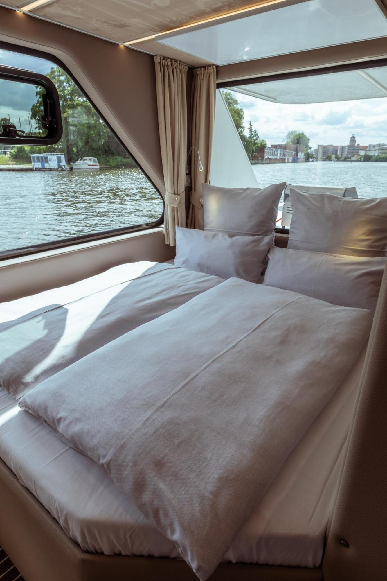 Nena Hausboot Hotel Berlin Bagian luar foto