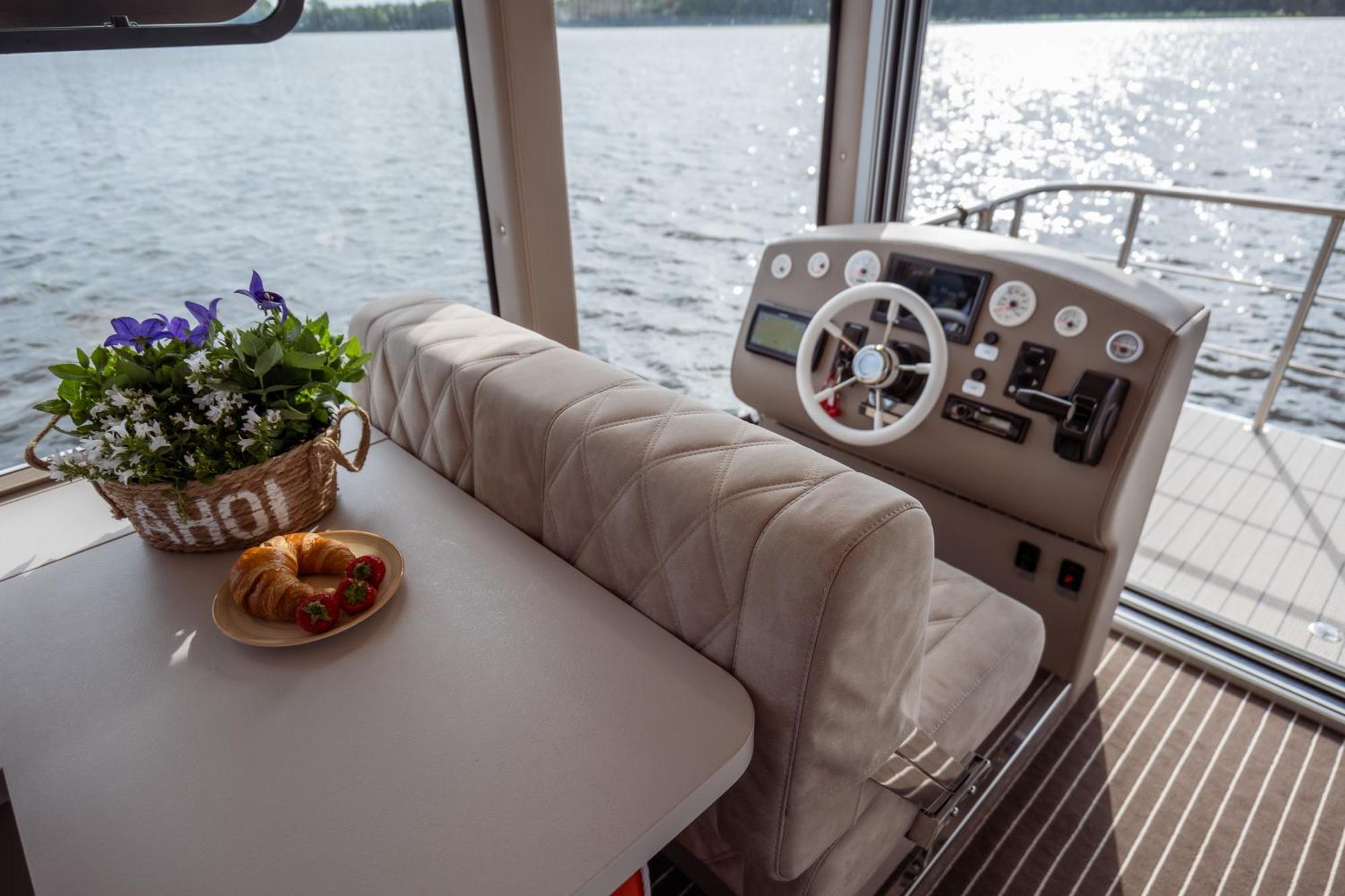 Nena Hausboot Hotel Berlin Bagian luar foto