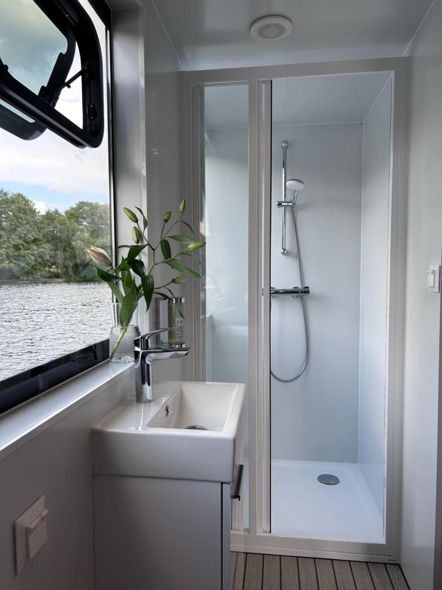 Nena Hausboot Hotel Berlin Bagian luar foto
