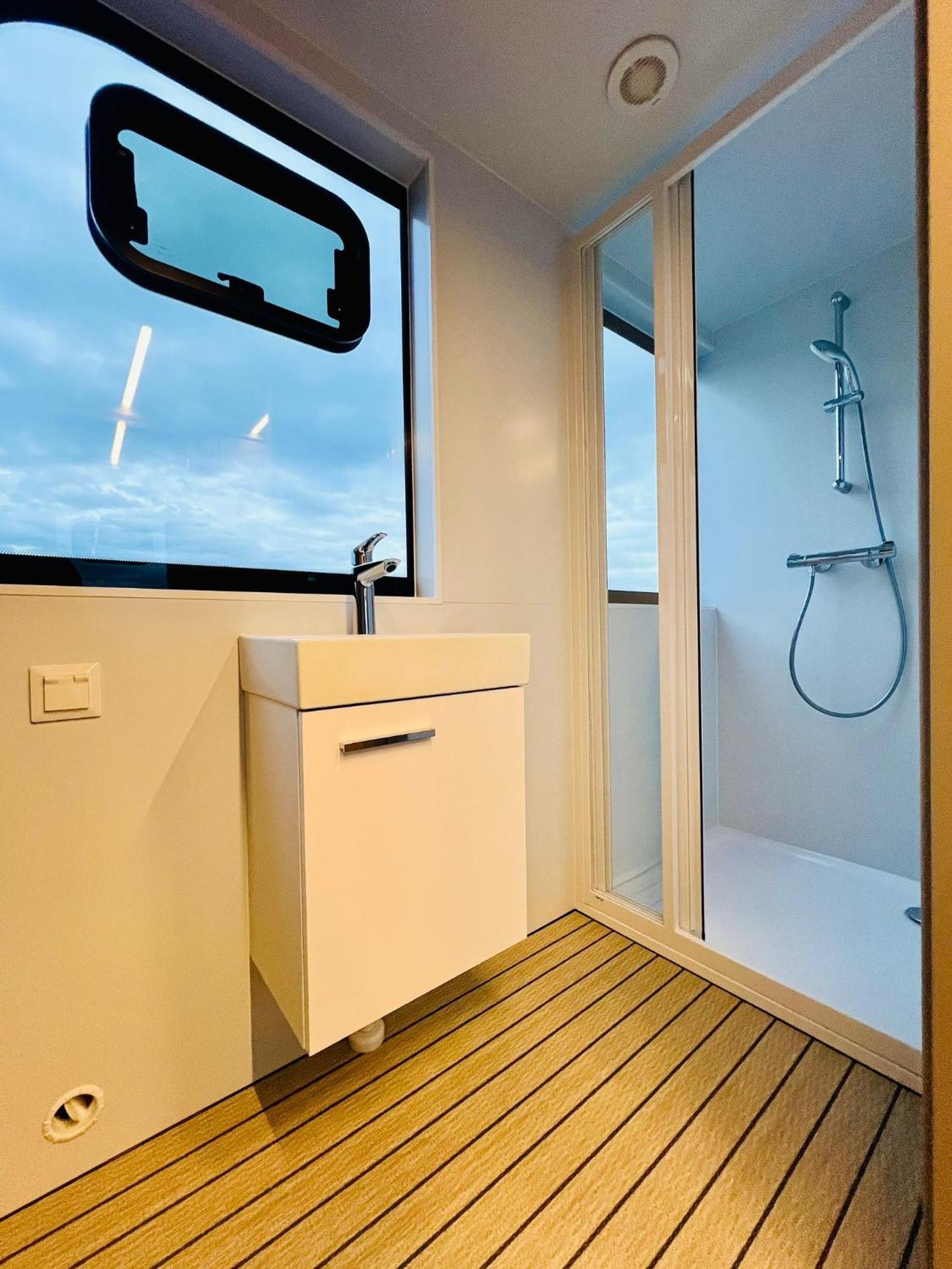Nena Hausboot Hotel Berlin Bagian luar foto